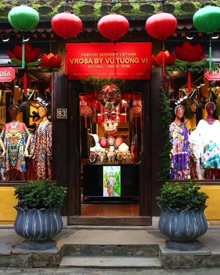 Váy liền thân